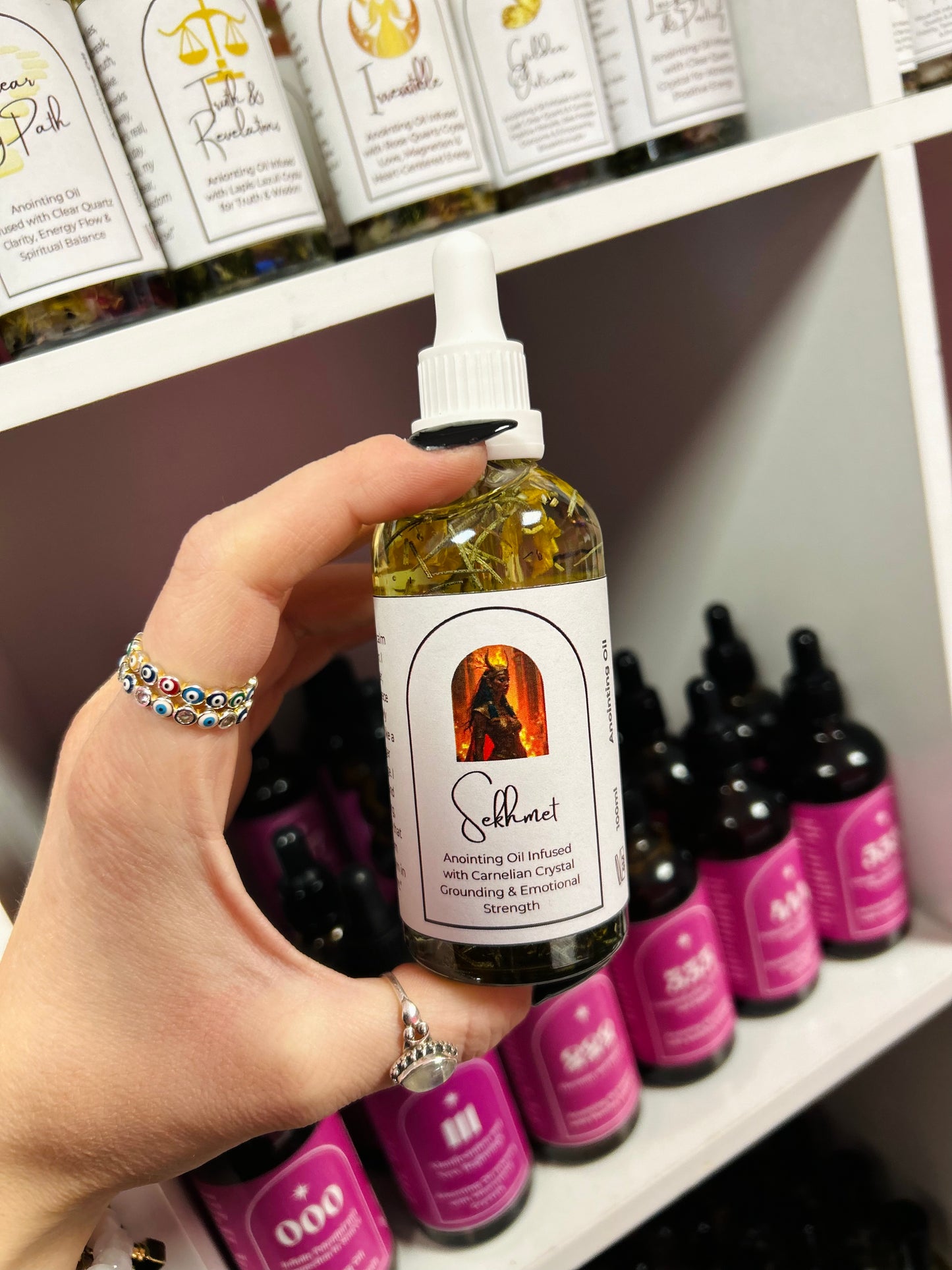 Sekhmet Spell Oil – Goddess of Strength, Power & Transformation