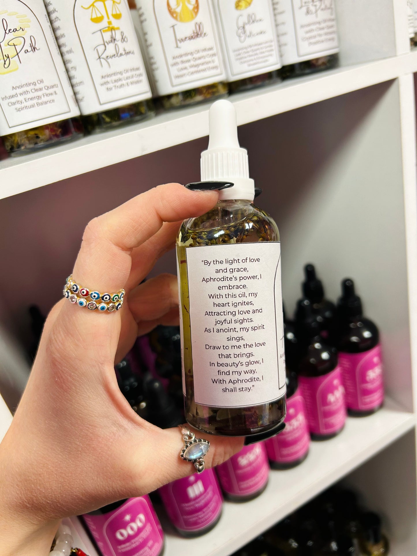 Aphrodite Spell Oil – Goddess of Love, Beauty & Radiance