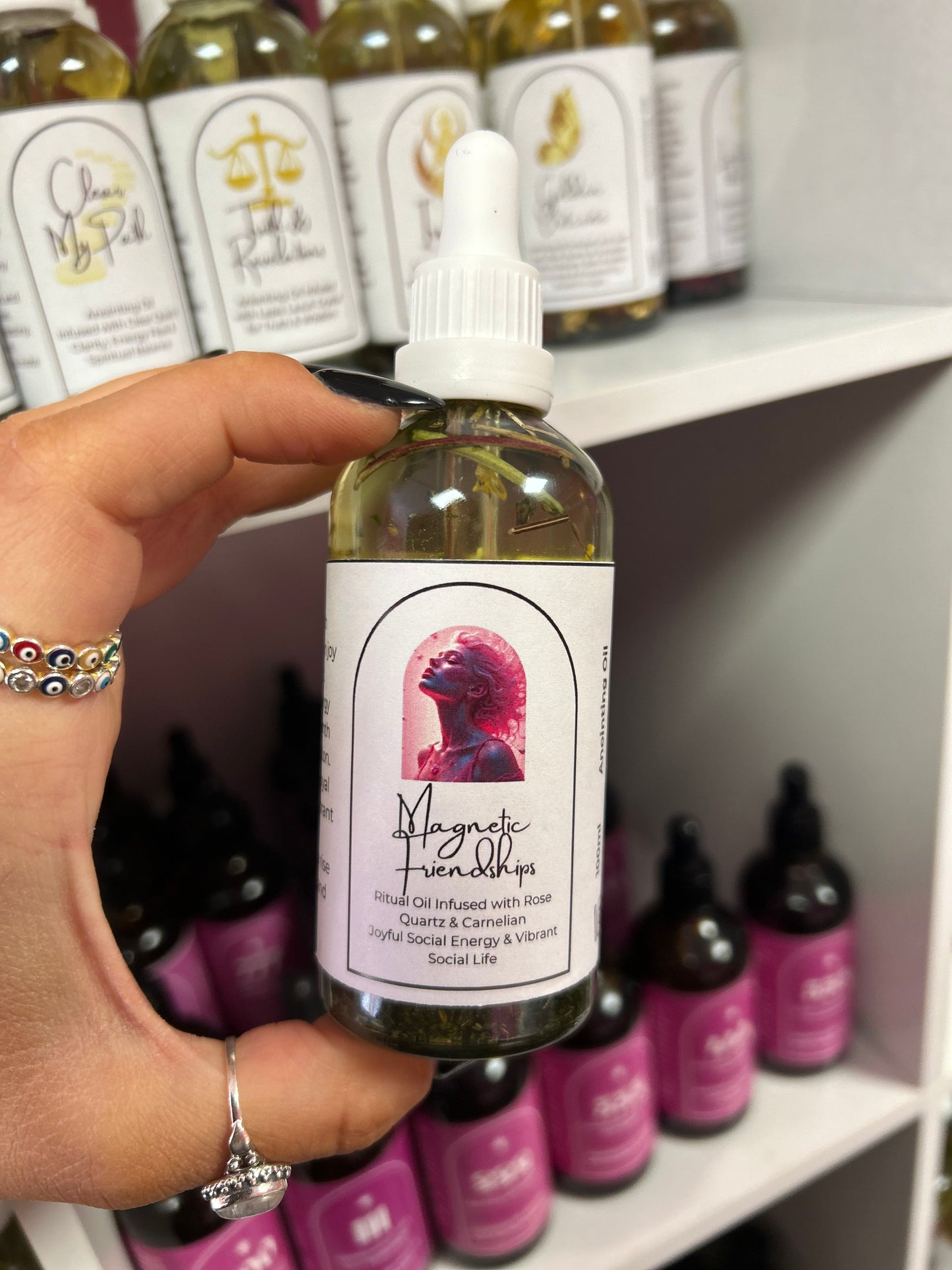 Magnetic Friendships Spell Oil - Joyful Connection & Social Magnetism