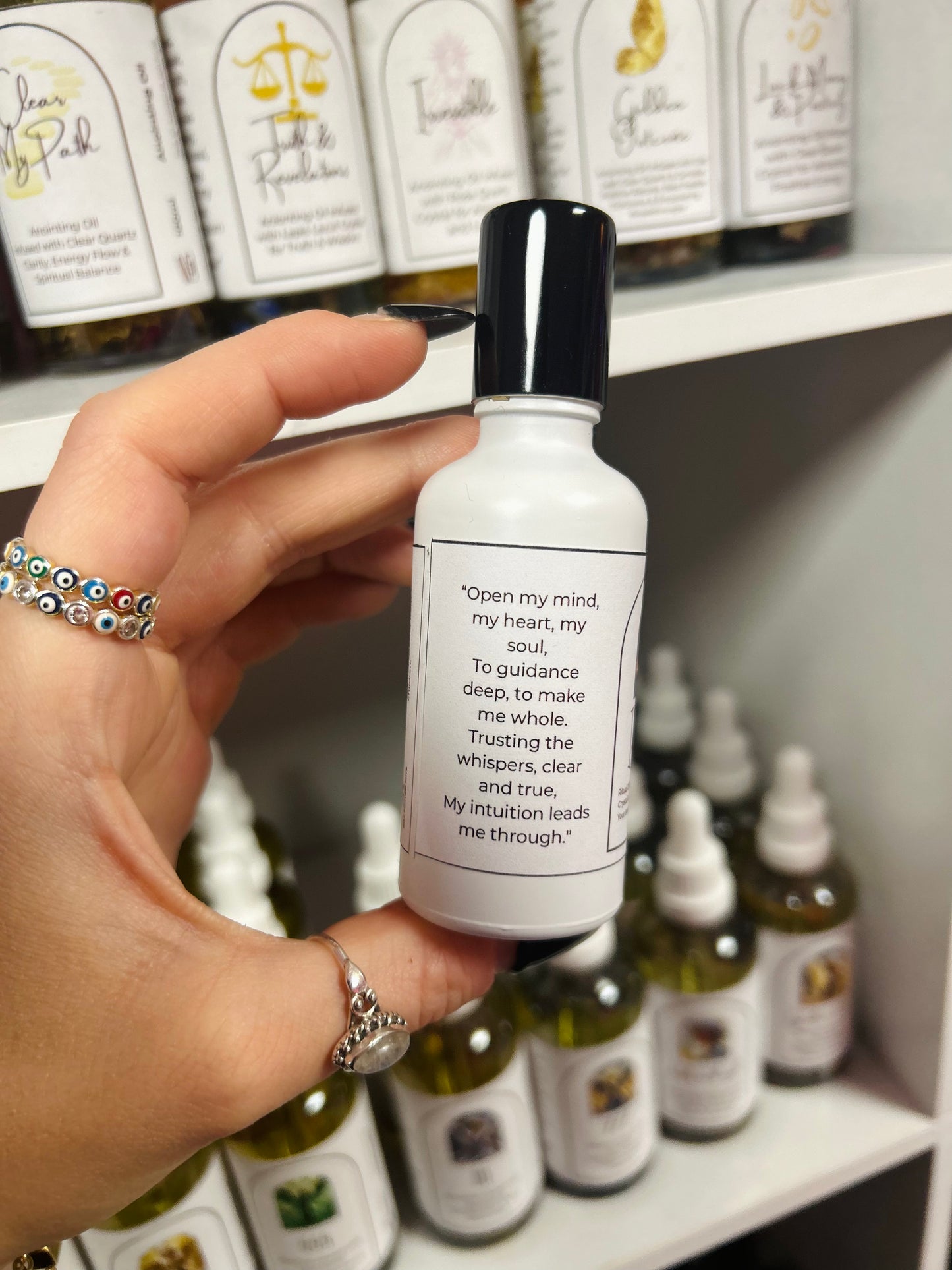 Intuition Spell Oil – Intuition Third Eye Spell Oil for Inner Wisdom, Spiritual Clarity & Finding Your Voice