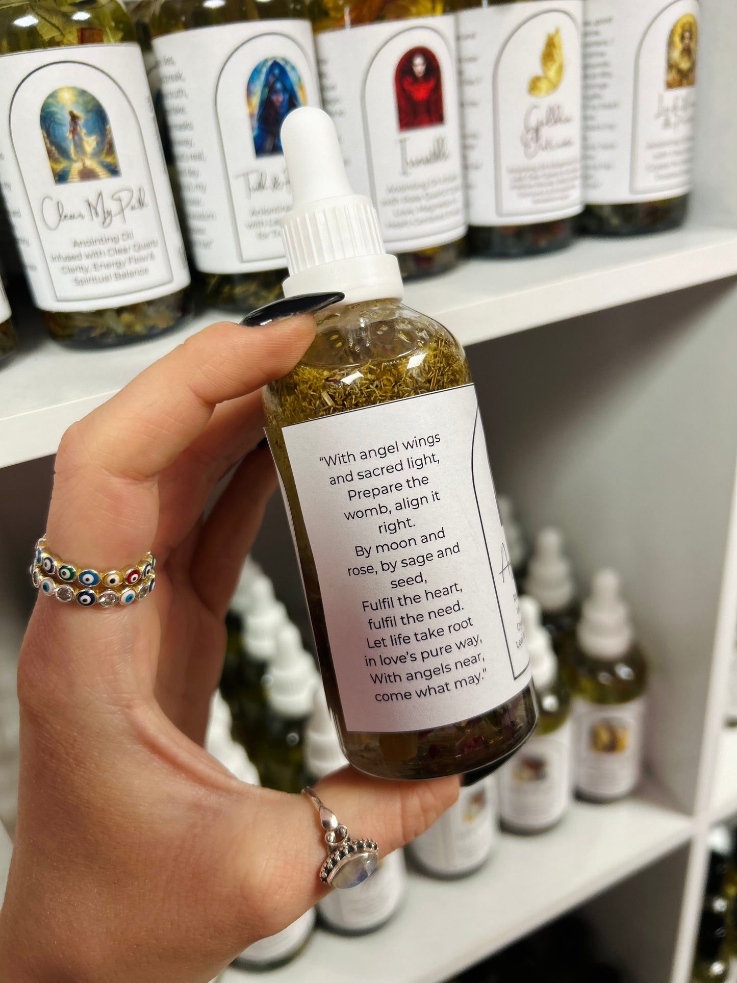 Angel Womb Intention Oil – Sacred Feminine Spell Oil for Womb Energy, Spiritual Alignment & Divine Nurturing