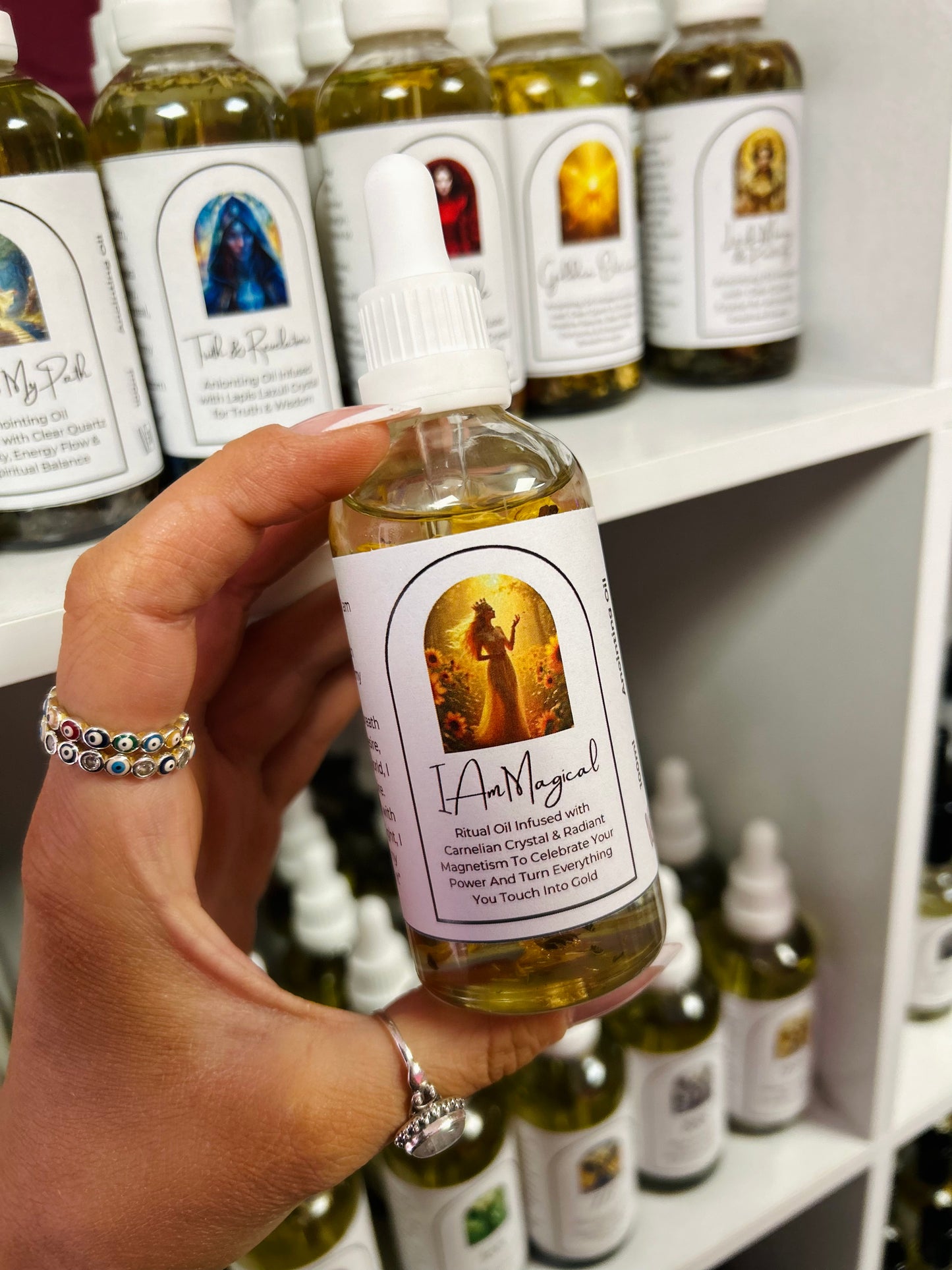 I Am Magical Ritual Oil – Manifestation Spell Oil for Radiance, Personal Power & Turning Energy Into Gold
